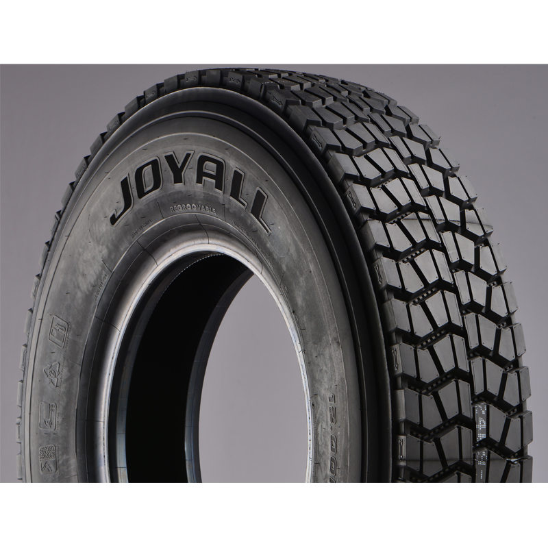 Грузовая шина 12.00R24 для тяжелой техники