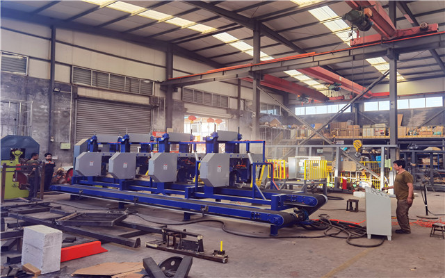 Automatic Horizontal 5-Head Resaw Multi-Blade Portable Band Sawmill Wood Cutting Machine