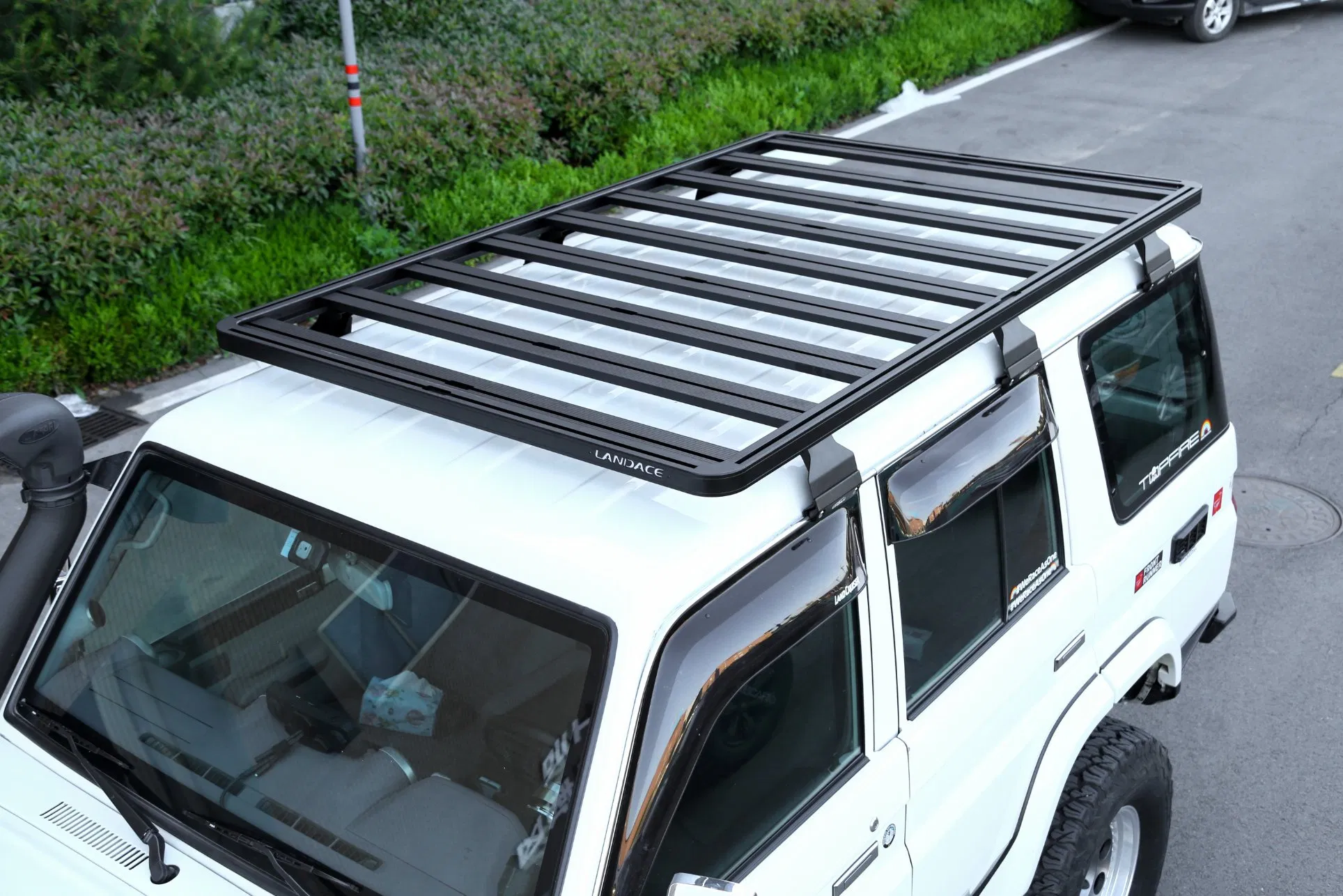 4*4 off-Road Vehicle Equipment Car Roof Rack Bracket Car Roof Racks Mount Car Parts Roof Rack Cover for Toyota LC76