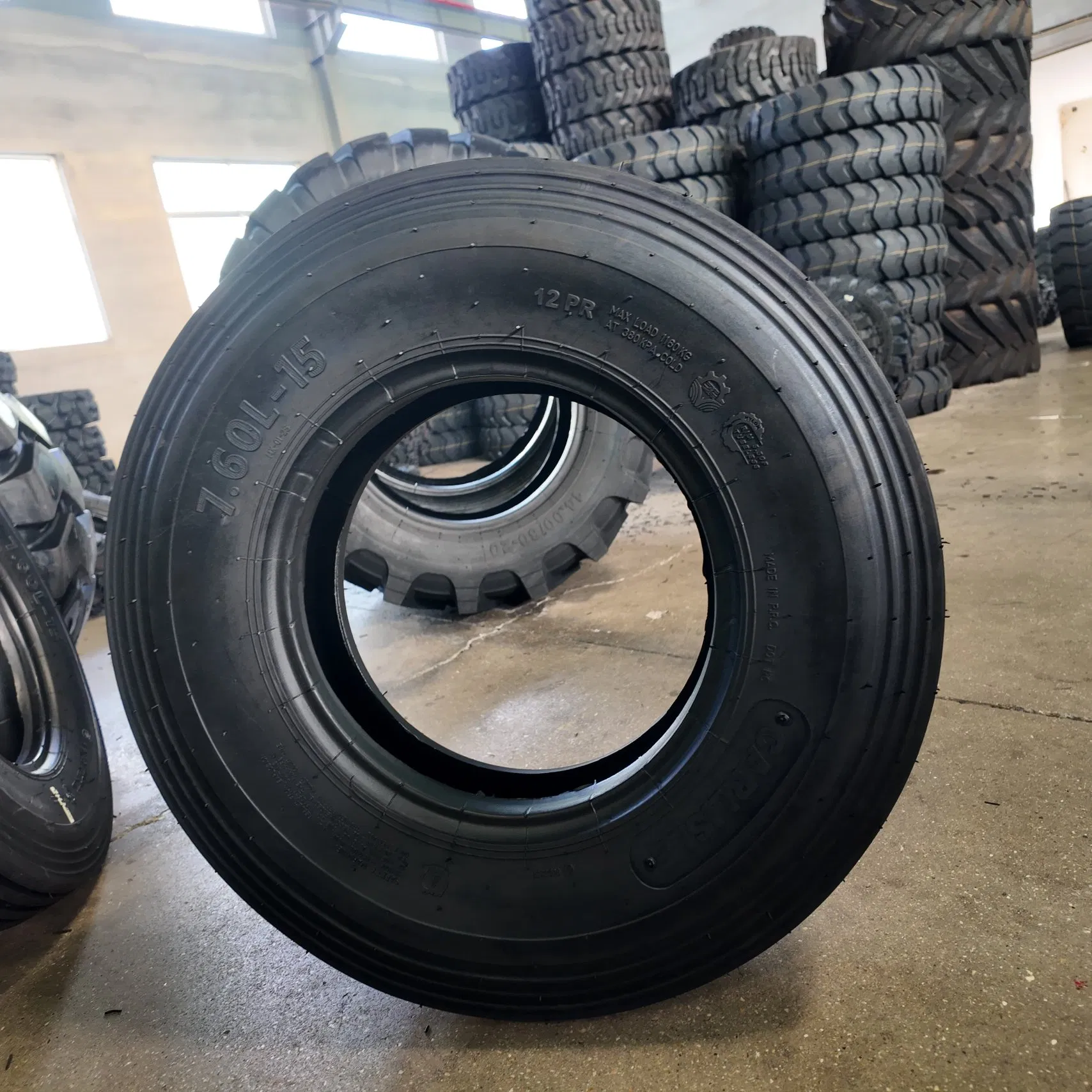 Heavy-Duty Pneumatic Tire 5.00-8 for Material Carts