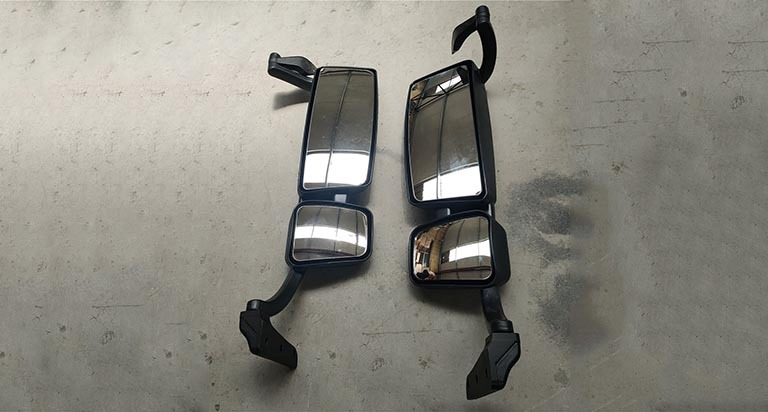 Sinotruk HOWO Truck Parts Rearview Mirror Side Mirror Wg1642770001 Wg1642770003