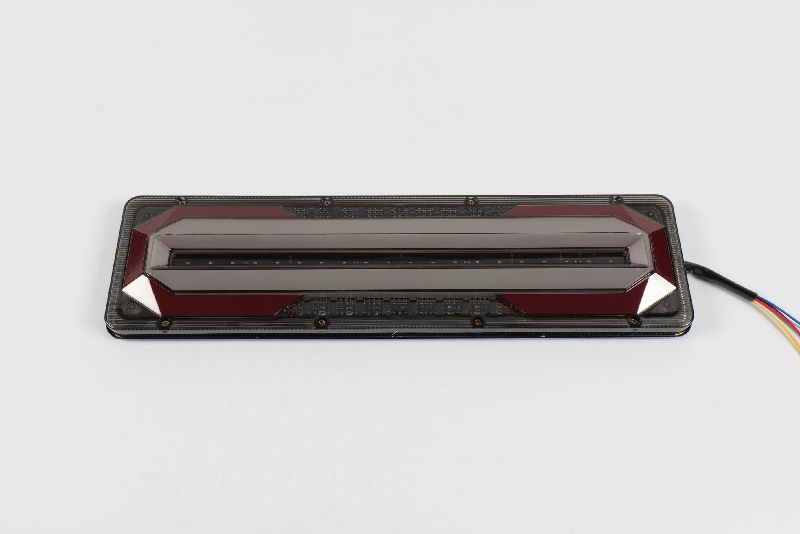 Светодиодные задние фары с поворотником и потоком света