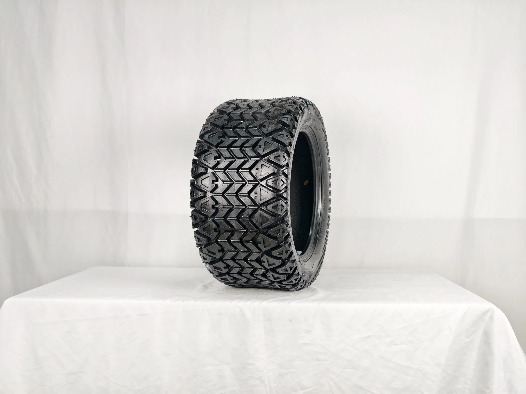 Durable Puncture Resistant 23X10.5-14 ATV Tire for Farm Use