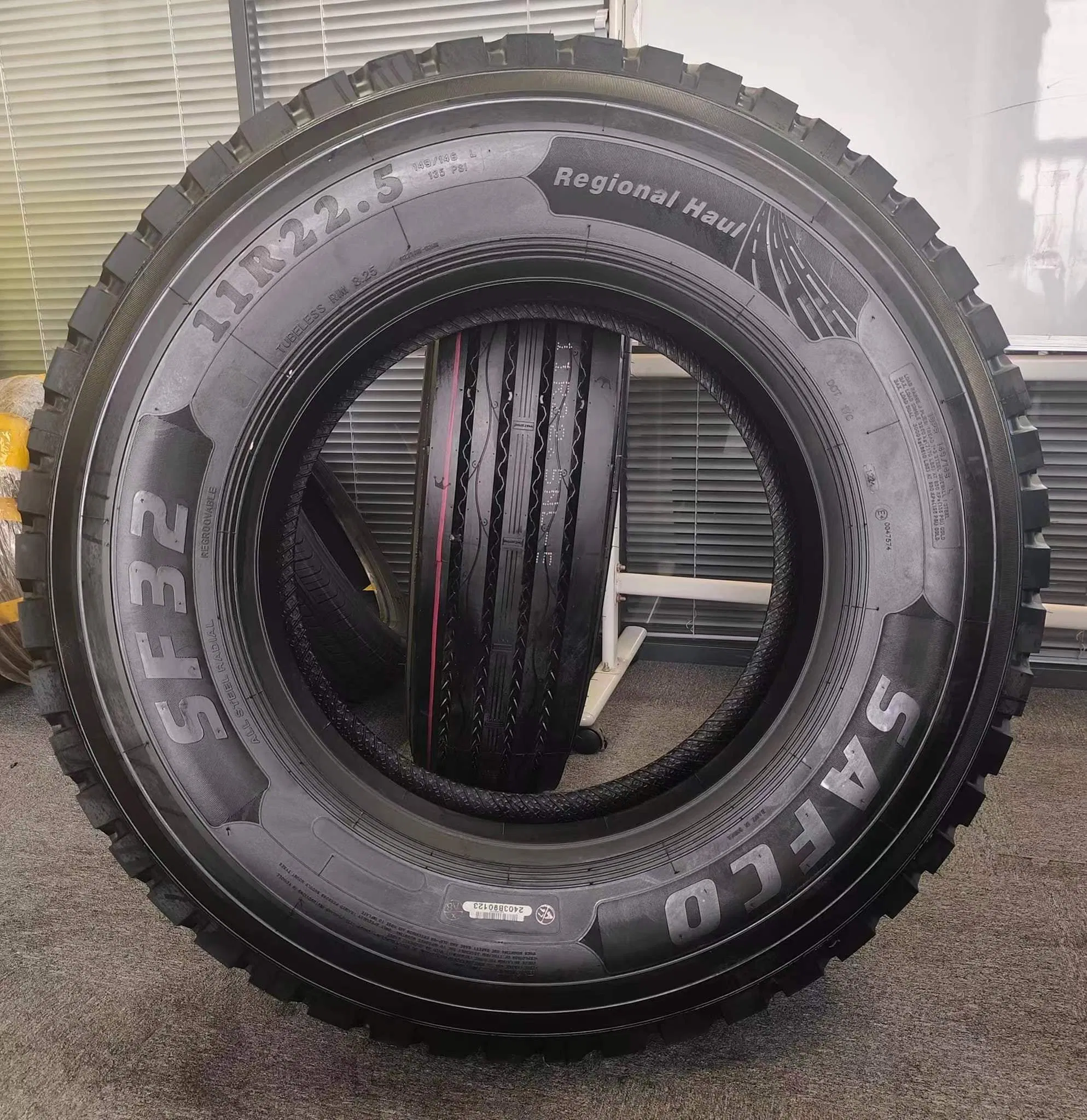 Premium 11r24.5 Radial Truck Tyre for Global Buyers with Highly Quality From China Factory