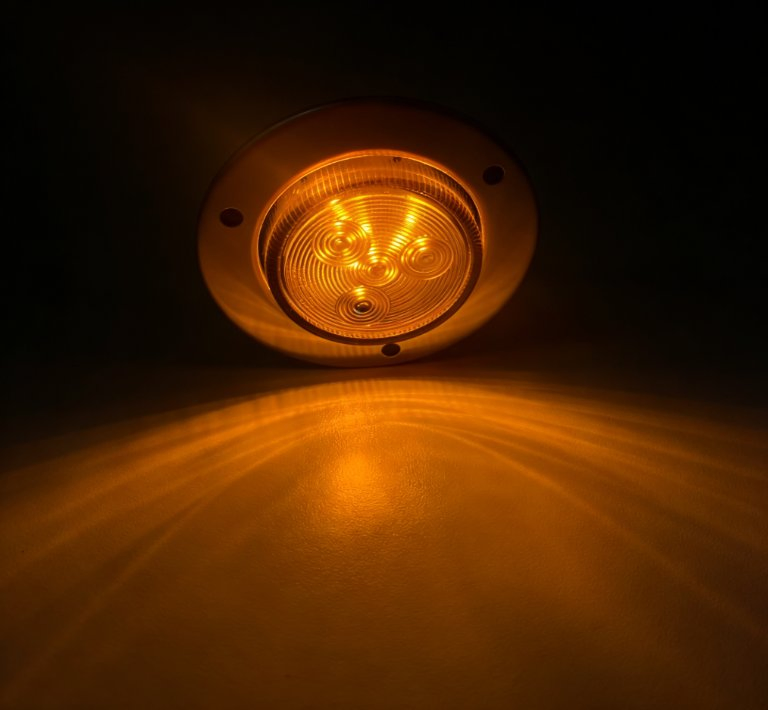 Боковой габаритный фонарь 2 дюйма красный для прицепа