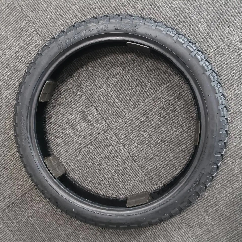 Мотошина 80/90-14 с камерой для мотоцикла