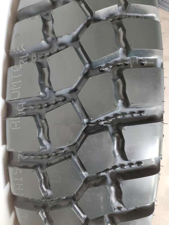 Forest Tyre 710/45-26.5-14pr