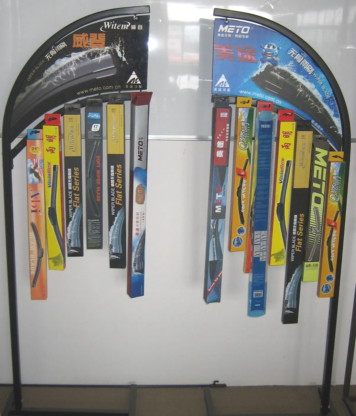 IATF 16949 Wiper Blade Factory in China Flat/Beam/Farmeless/Flat Windshield (for New C180L/C200L, C300/C300L, CLA180/200/220/250/260)