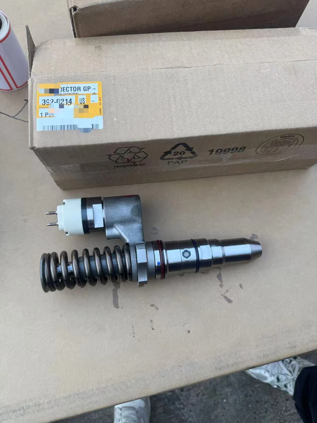 3920214 392-0214: Fuel Injector Assembly 386-1766 Fuel Injector Assembly