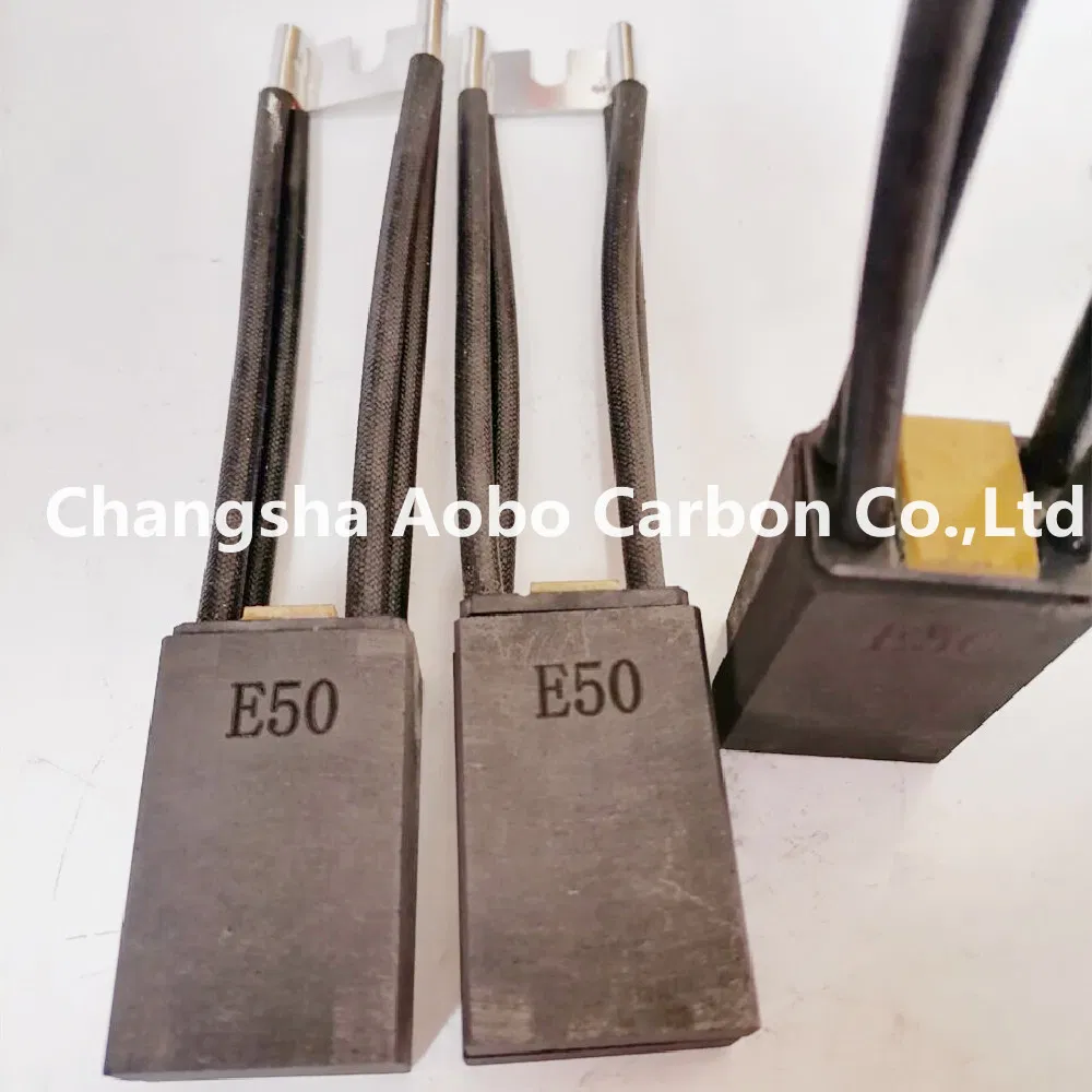 Угольная щетка E50 графитовая для электродвигателей