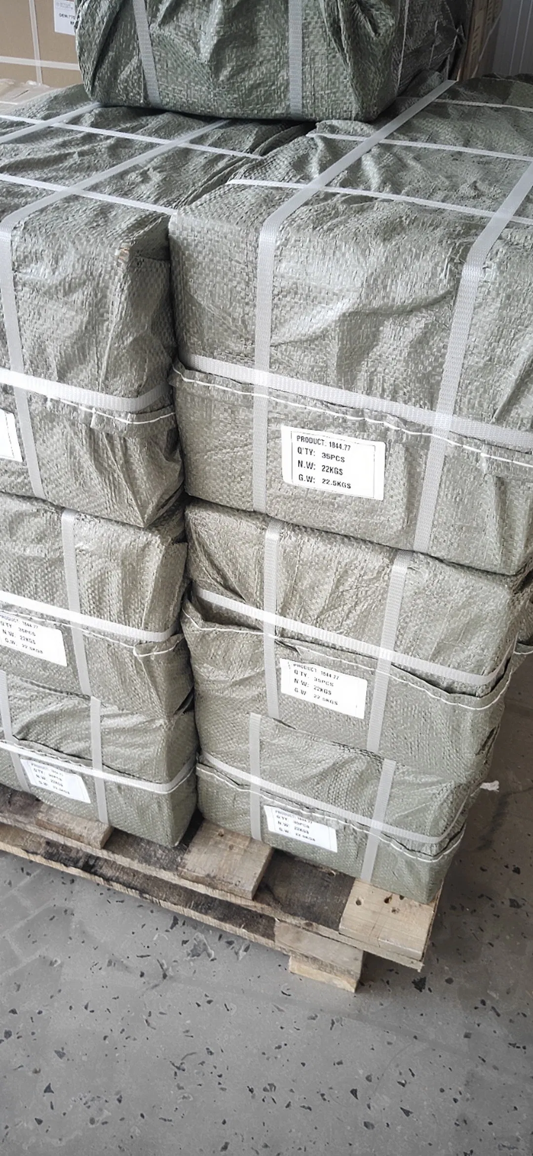 Made in China Price Naqin Auto Car Parts Suspension Bushing for Toyota Hilux Hiace Landcruiser Hyundai Nissan Suzuki Mitsubishi Canter Fuso Mercedes Benz Sprin