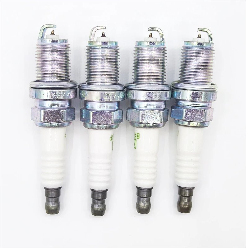 Свечи зажигания BKR5EGP 7090 для Toyota