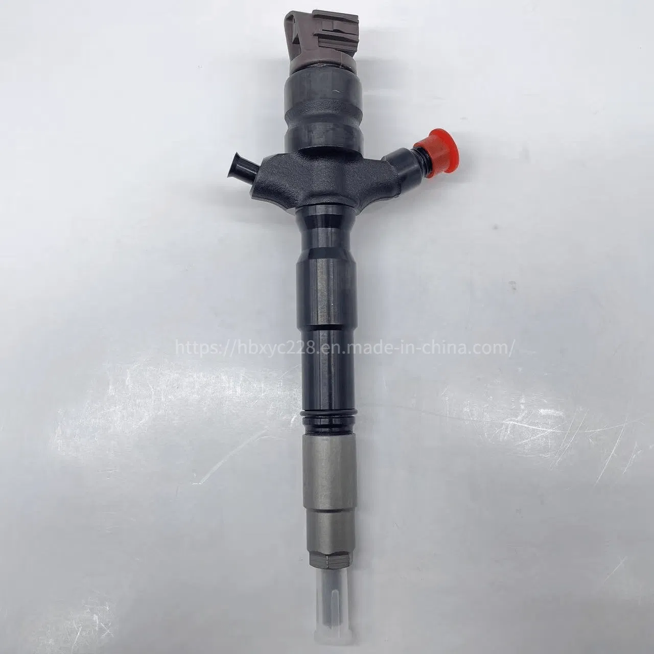 23670-30300 23670-30040 Engine Injector 23670-09430 295700-0550 295700-0560 Fuel Injector 095000-5760 Excavator Parts