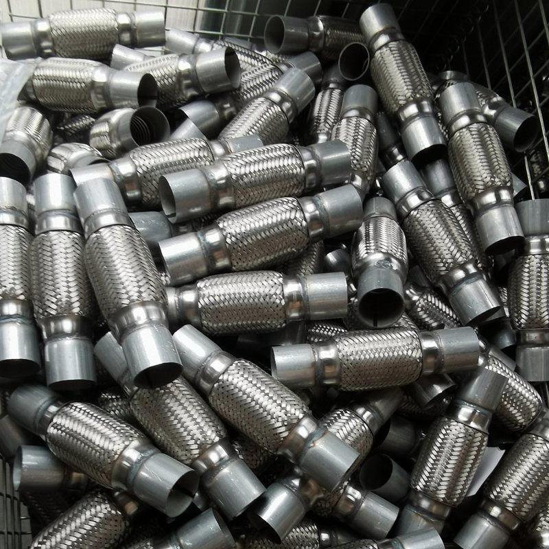 Гофрированная труба глушителя с двойной оплеткой