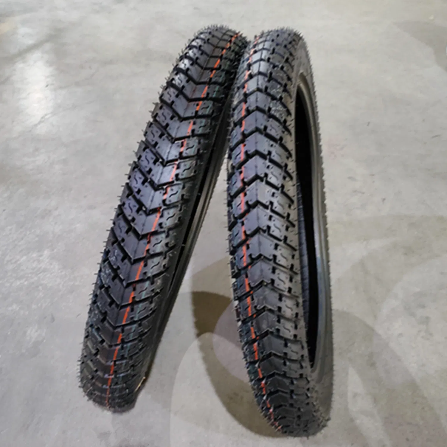 Мотошина бескамерная 3.00-18 Dual Motorcycle Tubeless