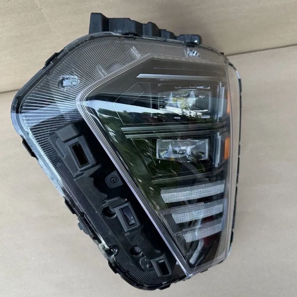 Фара головного света LED для Hyundai Kona 2024-2025