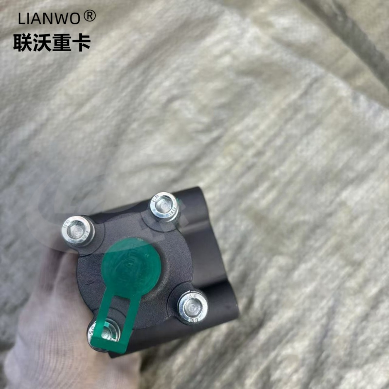 Пневмоклапан блокировки КПП Sinotruk HOWO Wg2203250210