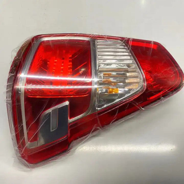 Фонарь задний Ssangyong Actyon Rexton Korando Musso Rodius Tivoli