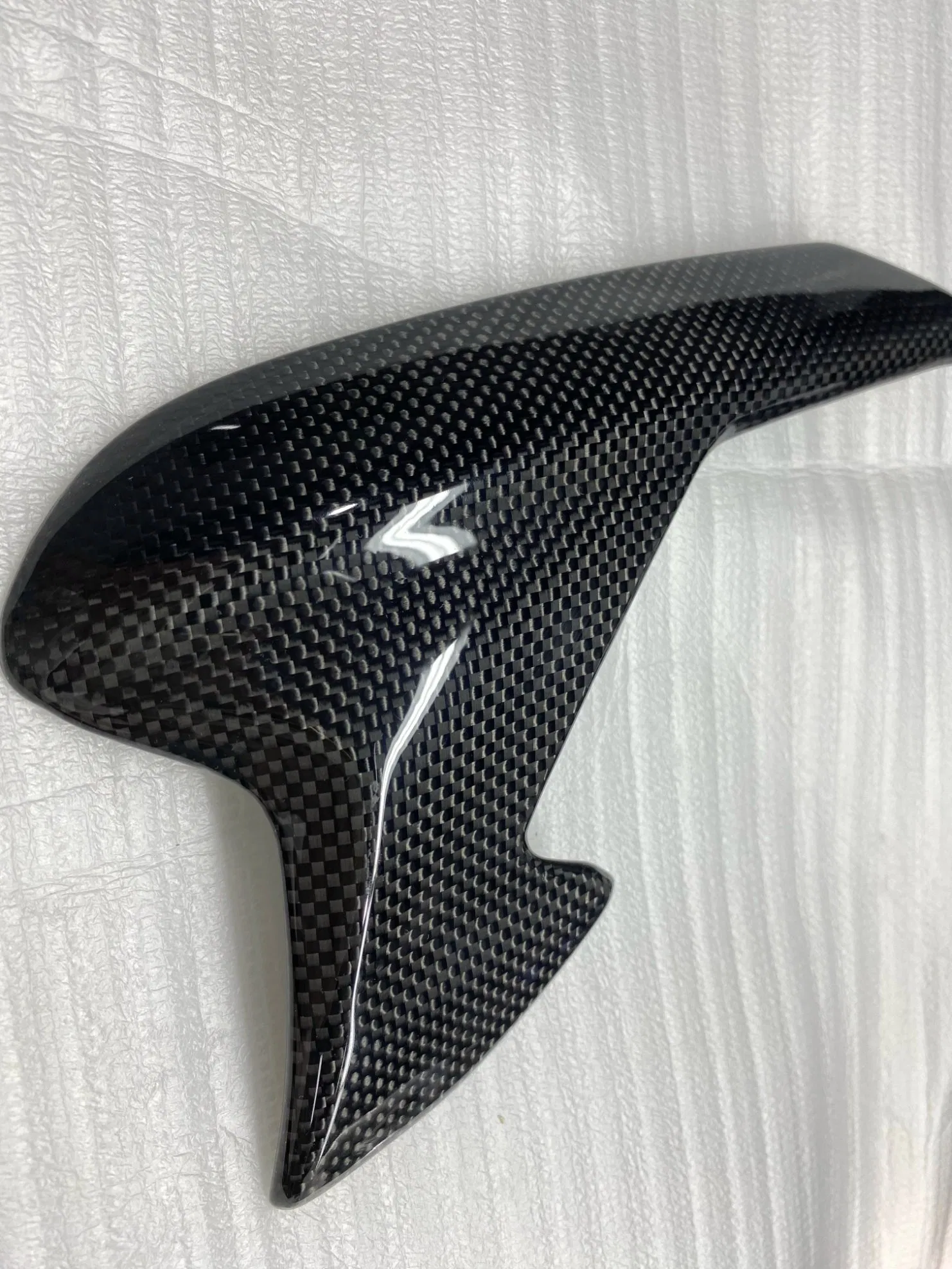 Боковые панели из карбона для Triumph Rocket III 2020-2022