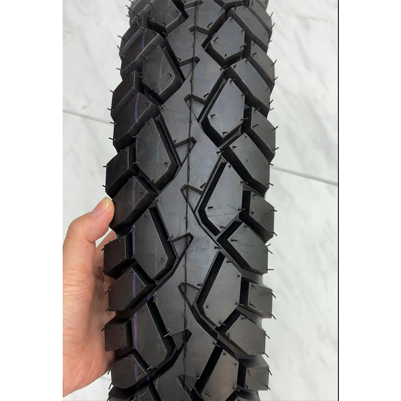 Мотошина бескамерная 110/90-16, 20000 км, Ds107