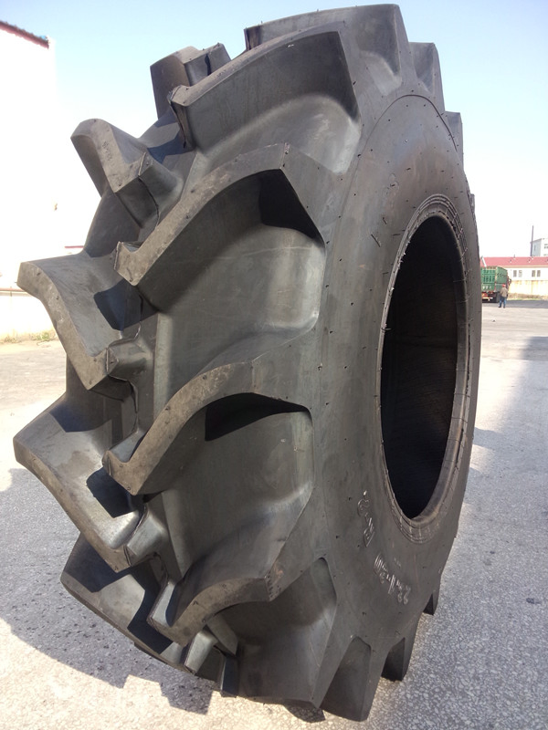 High Performance Radial Agricultural Tire for Combine Harvest Tractor Big Trailer Tyre 800/65r32 30.5lr32 R1