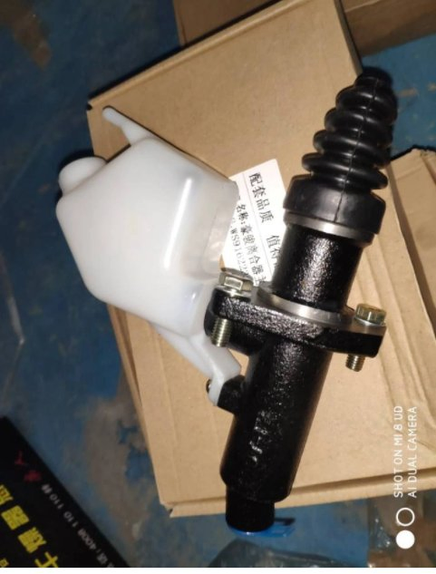 Главный цилиндр сцепления HOWO WS9162236135