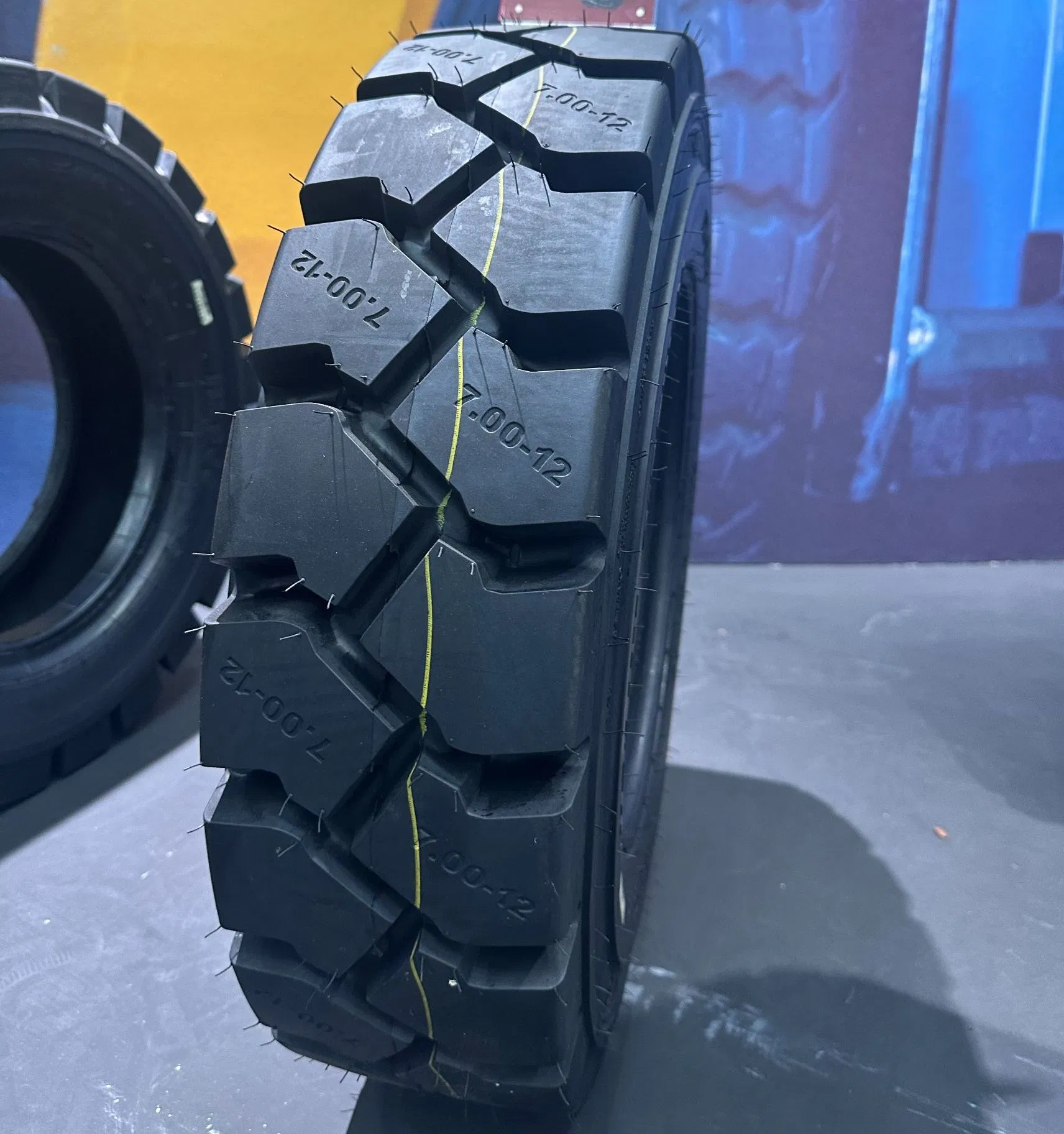 Пневматические шины для погрузчиков 5.00-8, 7.00-12, 8.25-15