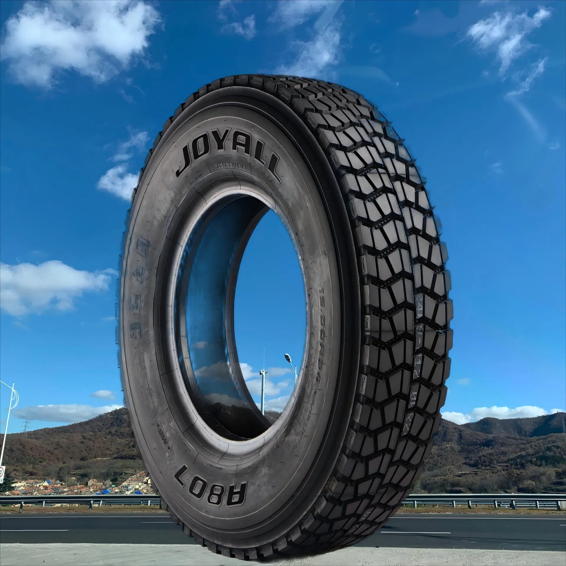 Грузовая шина 12.00R24 для тяжелой техники