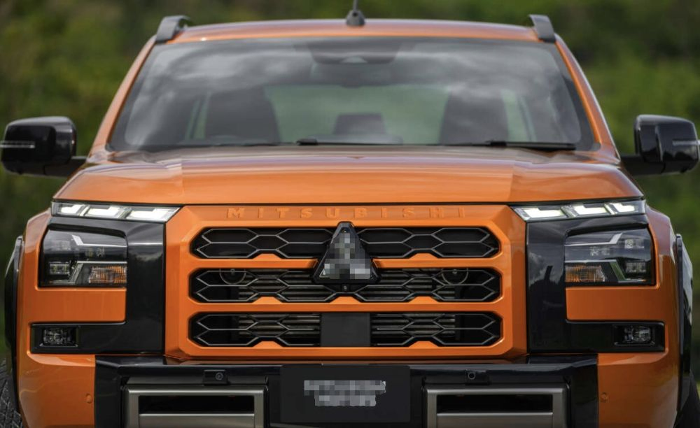 Дневные ходовые огни LED для Mitsubishi Triton L200 2024