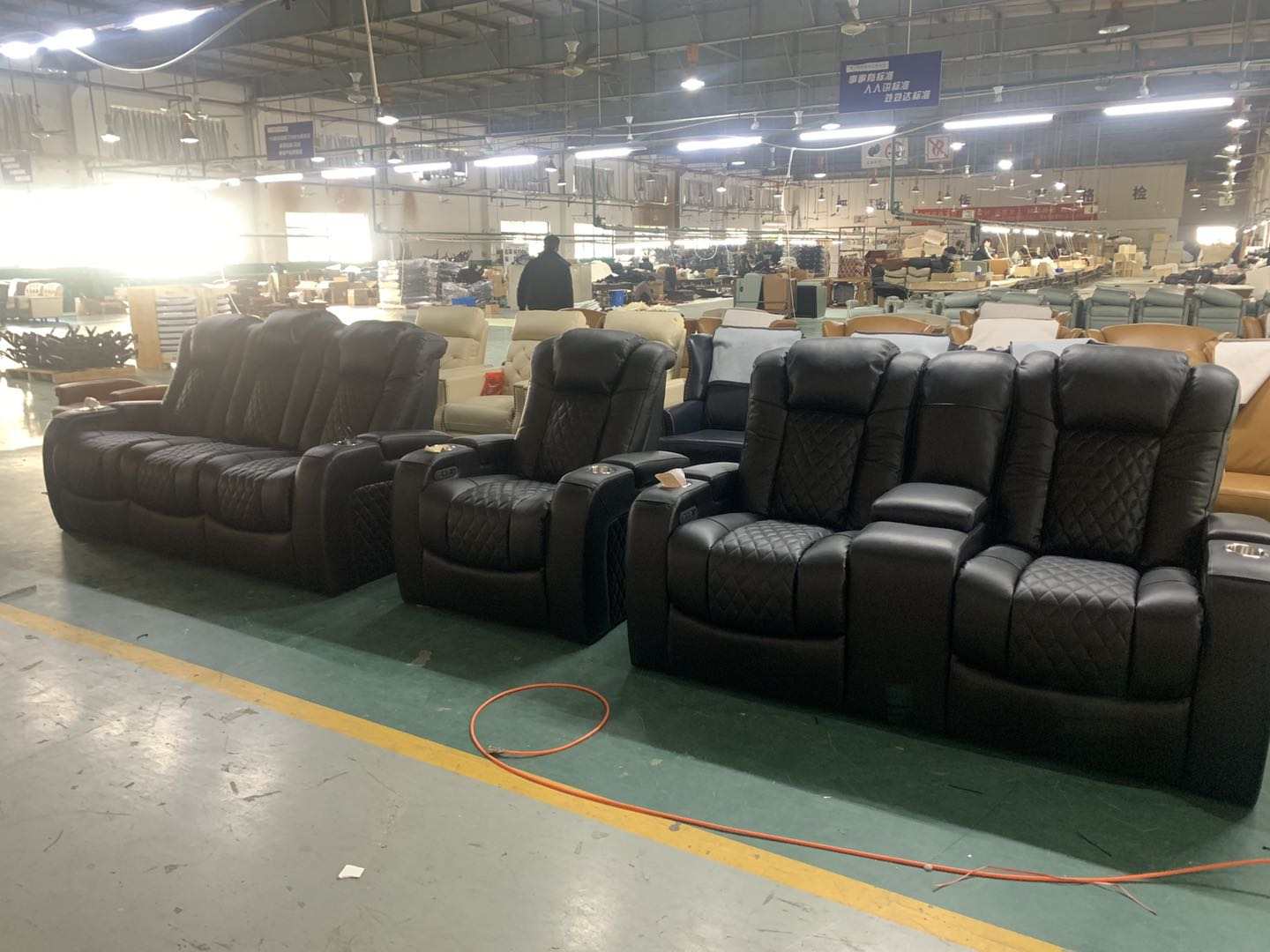 BOLALA мебель для домашнего кинотеатра с электроприводом и подстаканниками