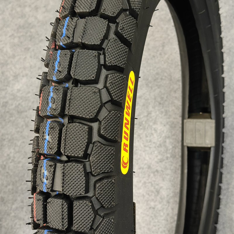 Шины внедорожные для мотоциклов и трициклов 2.50-17, 3.00-18