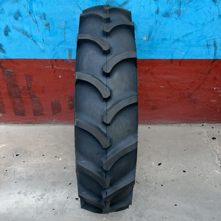 8.3-24 11.2-24 12.4-24 12.5/80-18 14.9-24 14.9-28 14.9-30 Tire Tracor Tires Farm Tyre R1 R2 Tire Bias and Radial Agriculture Tire