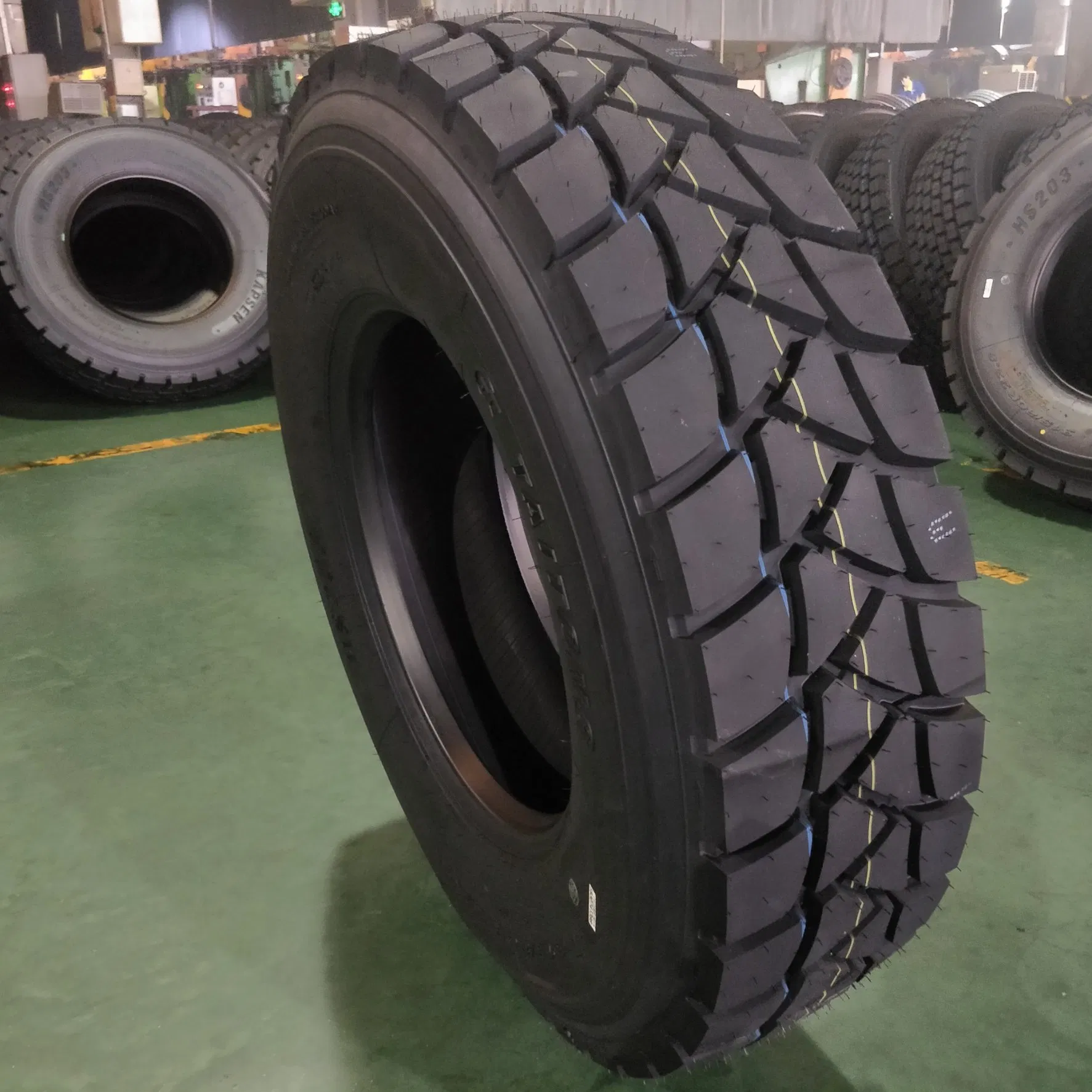 Chinese Aeolus/Triangle/Linglong/Advance/Chaoyang/Westlake/Roadone/Roadlux TBR Transportation Radial Truck Bus Heavy Tyre 315/80r22.5 12.00r20 R16 R17.5 Tire