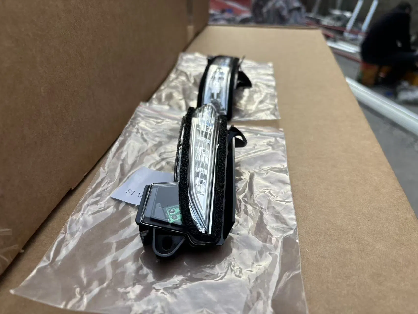 Поворотник в зеркало для Ford Mondeo 2013 (USA версия)