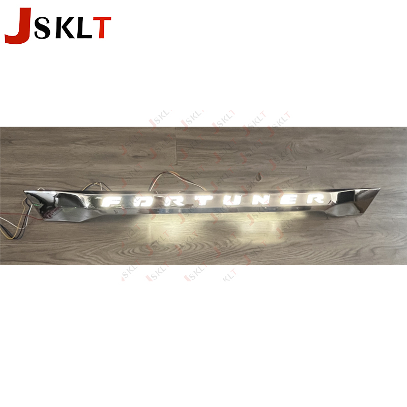 Стоп-сигнал JSKLT для Toyota Fortuner 2012-2015