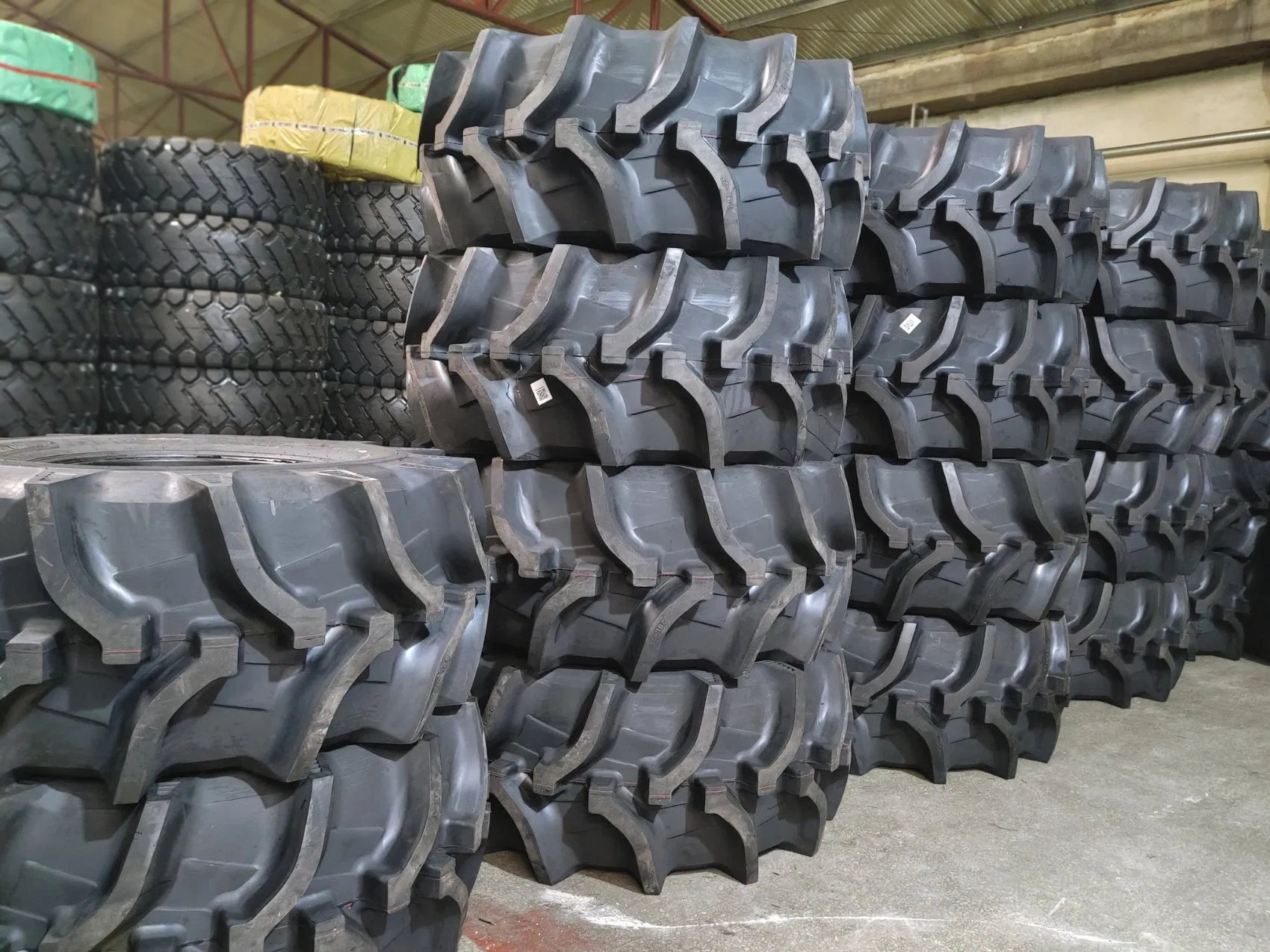 Linglong Crosswind Leao Atlas Radial Agricultural Tires 320/85r32 340/85r36 380/85r30 420/85r24 420/85r28 460/85r30 520/85r38 R1 480/80r46 520/85r46 710/70r38