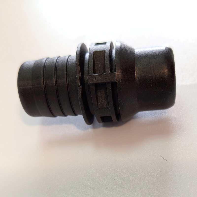 Фланцевый штуцер топливной трубки черный