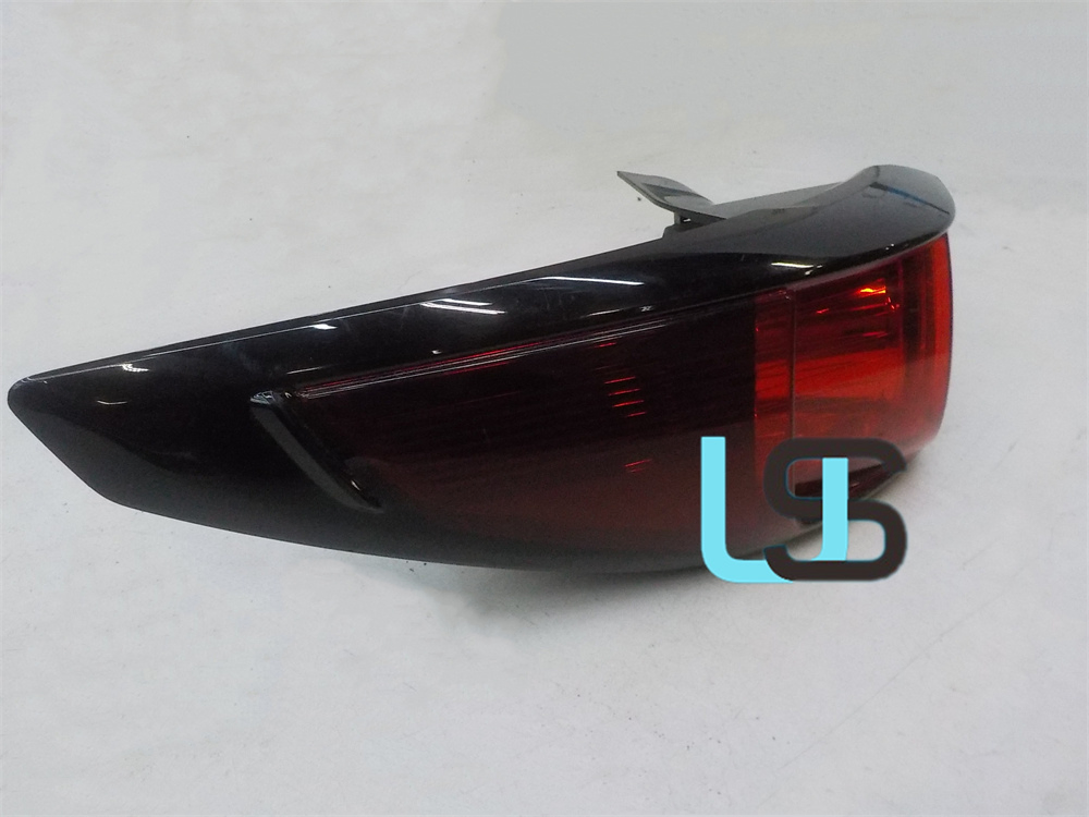Rear Light Left for Mazda Cx-5 II (2017-2018) Kb8m51160f Kb8m51150f