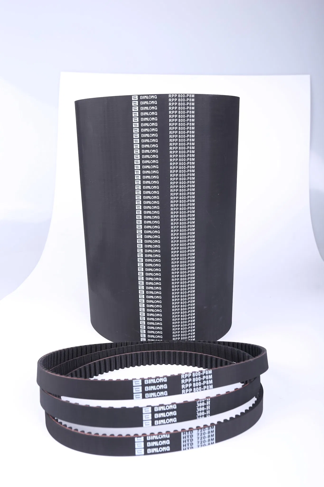 Черный резиновый зубчатый ремень для передачи мощности