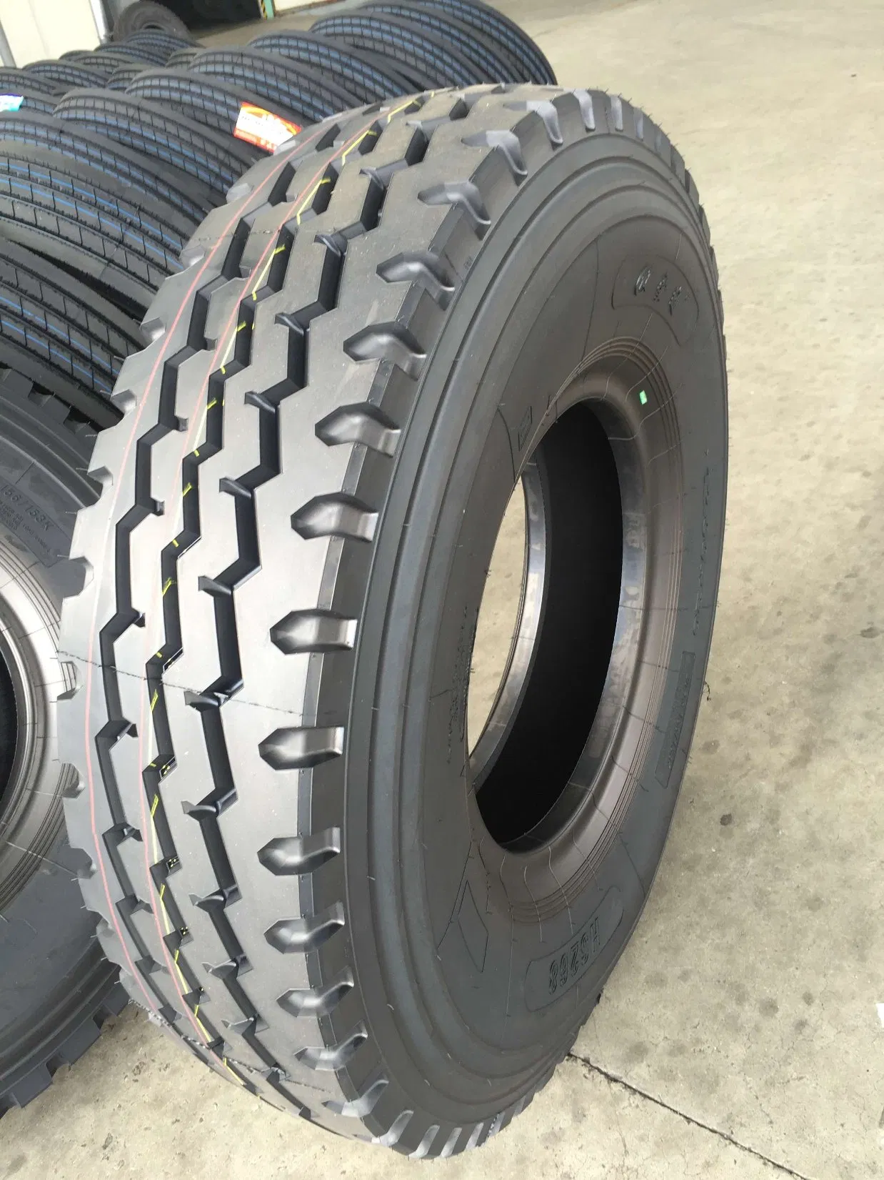 Wholesale China Cheap Price Radial Truck Tires 295/80r22.5 295 80r22.5 315/80r22.5 315 80 22.5 12r22.5 12 22.5 12.00r24 12 24 12.00r20 12r20