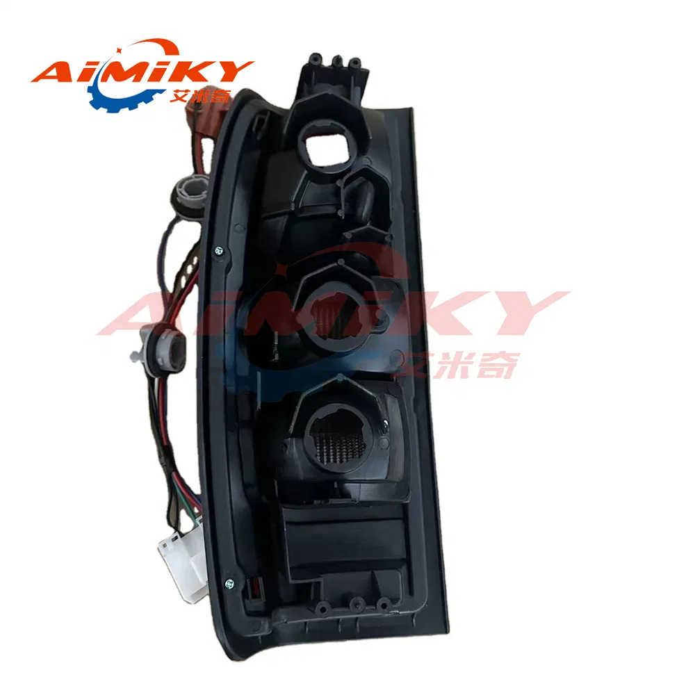 Tail Light Rear Lamp for Nissan Frontier 26555-7b425 26550-7b425