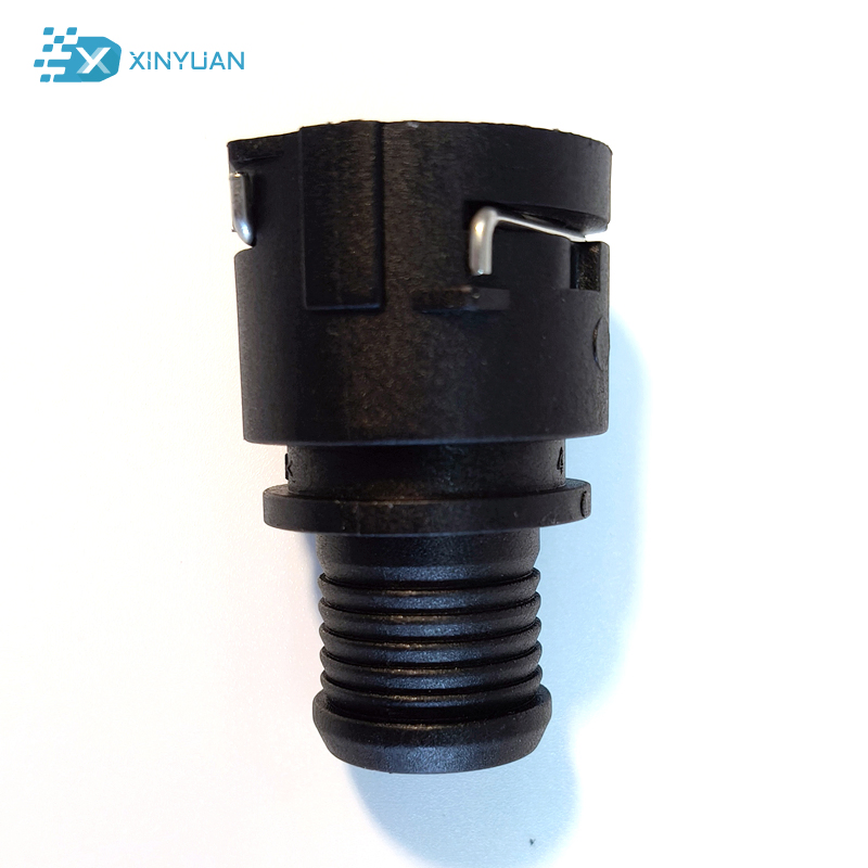 Быстросъёмный пластиковый штуцер для автомобиля