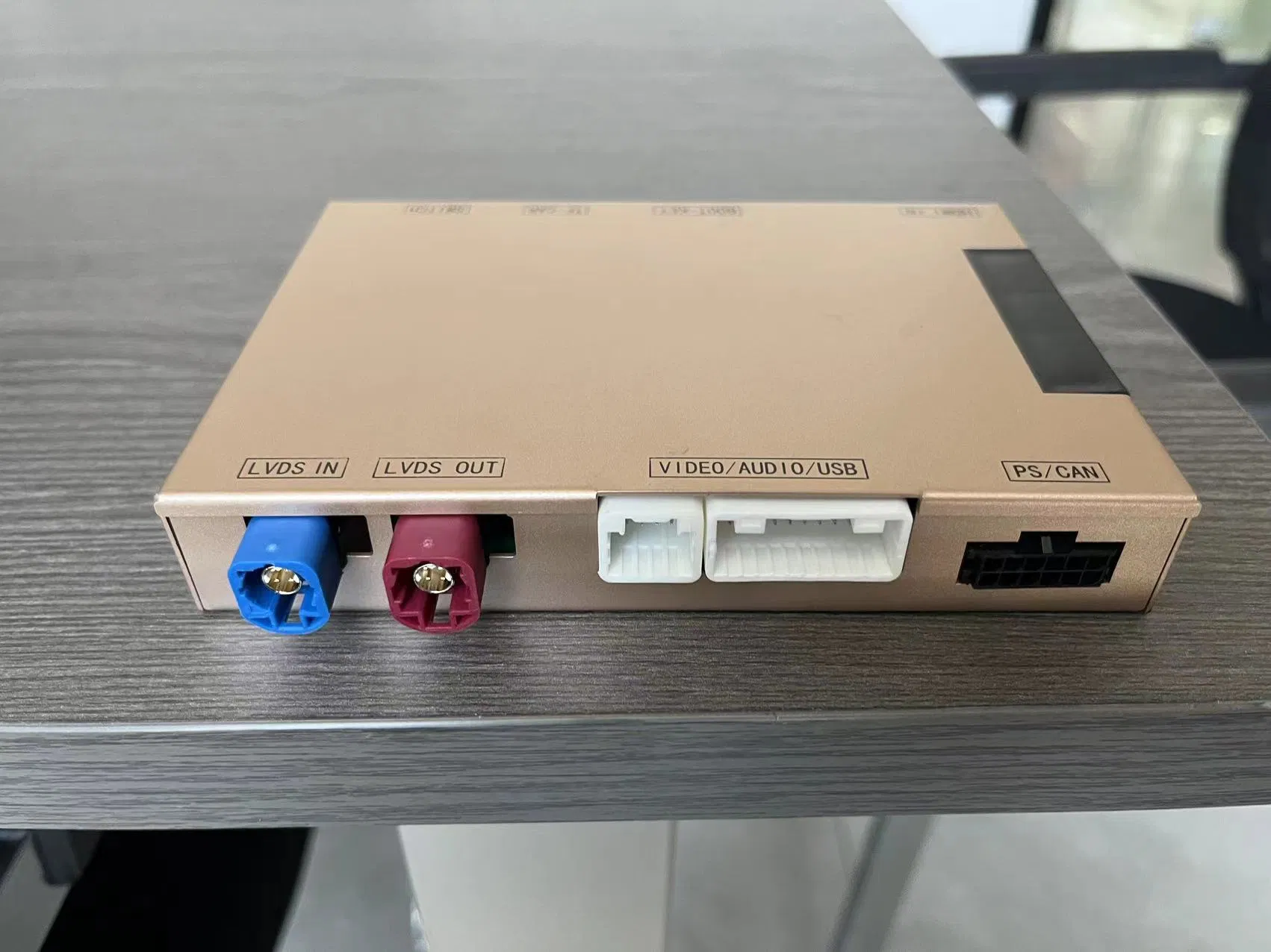 Беспроводной адаптер CarPlay и Android Auto COIKA для Audi