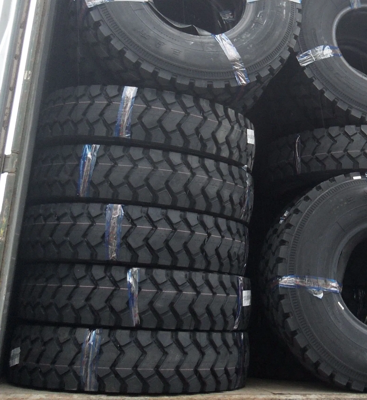 Triangle 12.00r20 Tr691 Tr691e Tr691js for Sinotruk, Overload All Steel Radial Truck Bus Tyre 1100r20 1200r20 1400r20