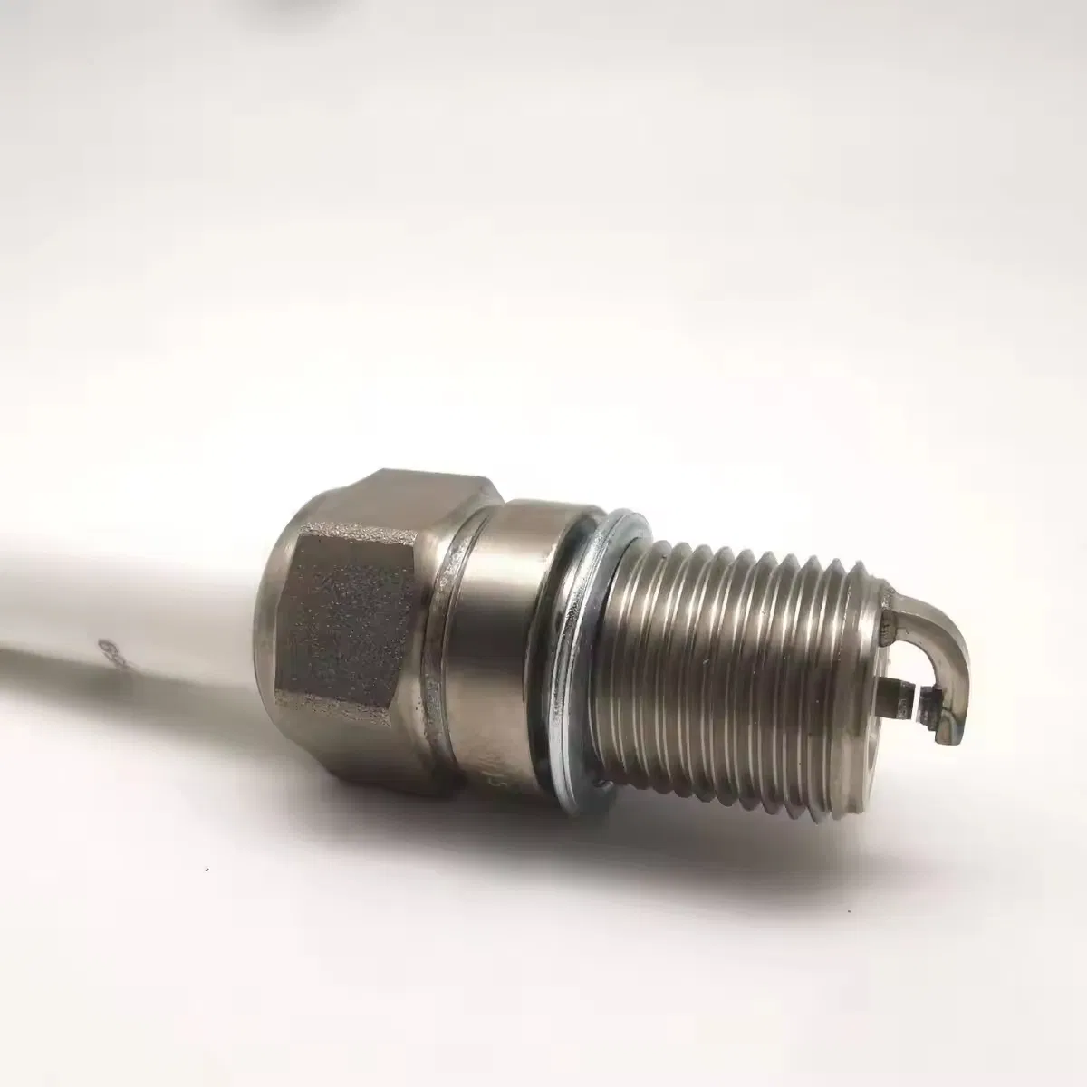 Свеча зажигания 5373898 для генератора Cummins Gta38 K38 Qsk38