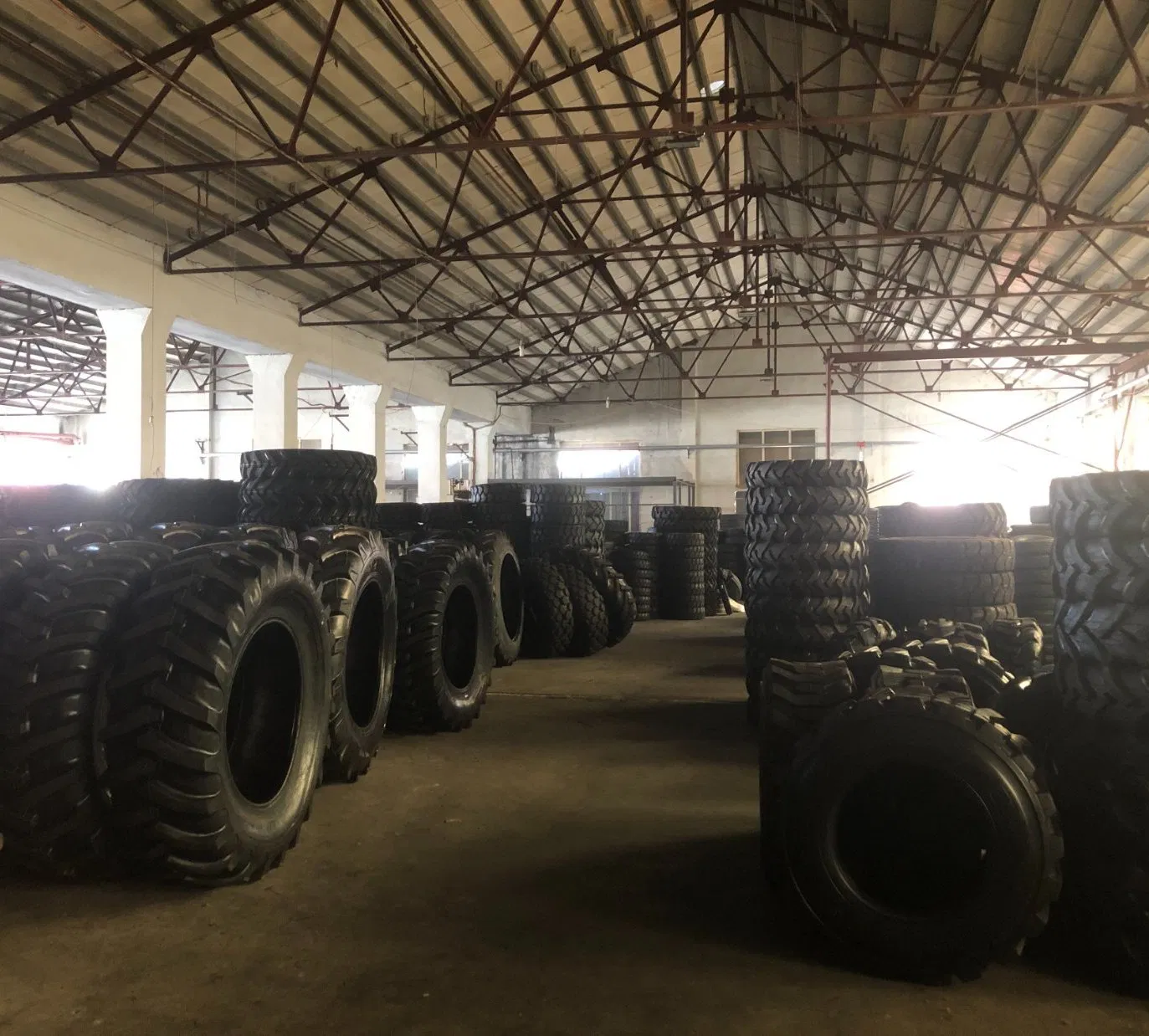 14L-16.1 10pr Tt F-2 Front Tractor/Farm/Agriculture Tyres/Agricultural Tires with Long Life Time