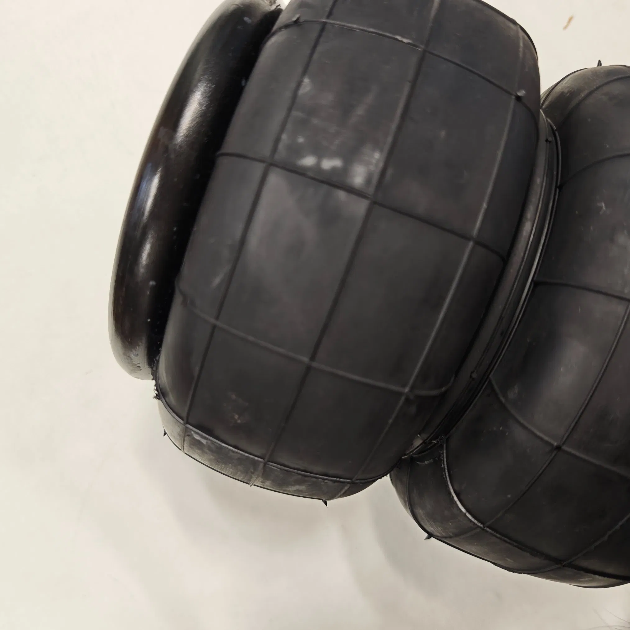 Shock Absorber Auto Parts 2e2600 Natural Rubber Bend Style Bstyle Air Spring