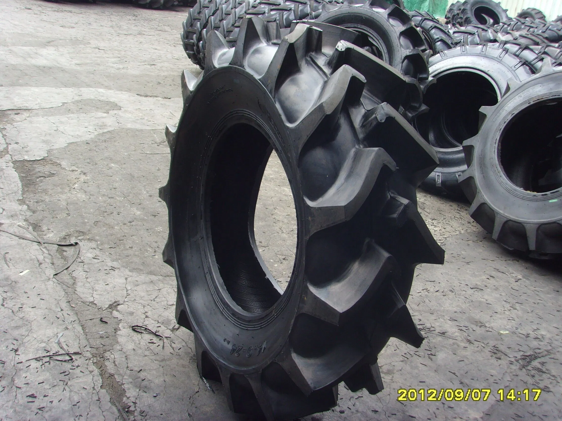 R1 R2 F2 Tube Tyres Irrigation Paddy Filed Pattern Tyres/Tire for Agricultural Farm/Harvest/Tractor