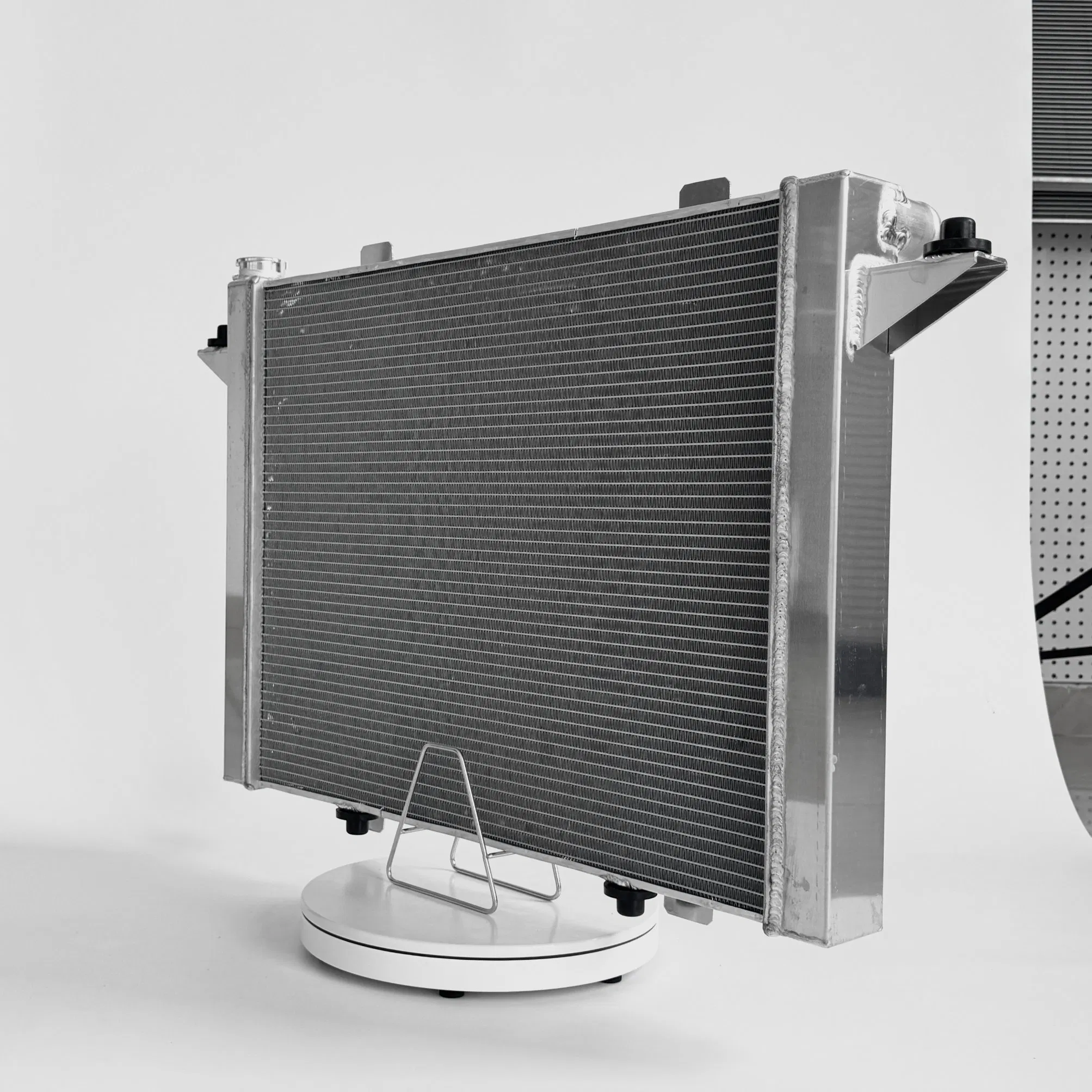 Радиатор алюминиевый для Dodge D/W Series Pickups 89-93, Ramcharger 90-91