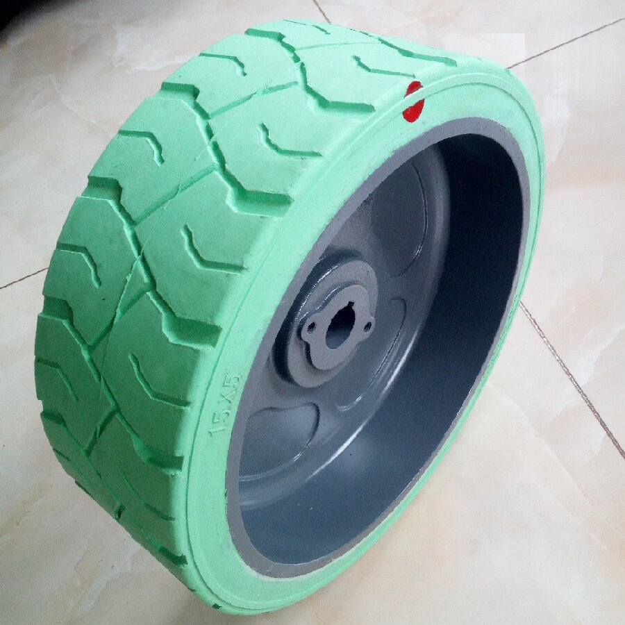 Шины цельнолитые 15x5, 16x5 для подъемников